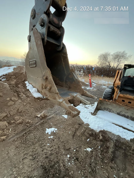 2020 DOOSAN 24" Bucket-Doosan