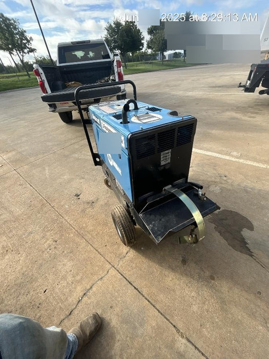 2019 Miller Electric BOBCAT 250 Standard w/Running Gear, Bracket, Hose