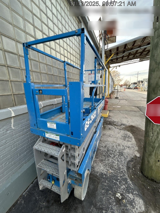 2020 Genie GS-2632 Solid NM Tires, Folding Rails with Half-Height Swing Gate, Beacon