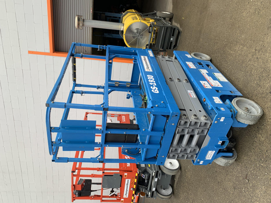 2020 Genie GS-1930 Solid Non Marking Tires, Beacon, Folding rails with half height swing gate, Telematics