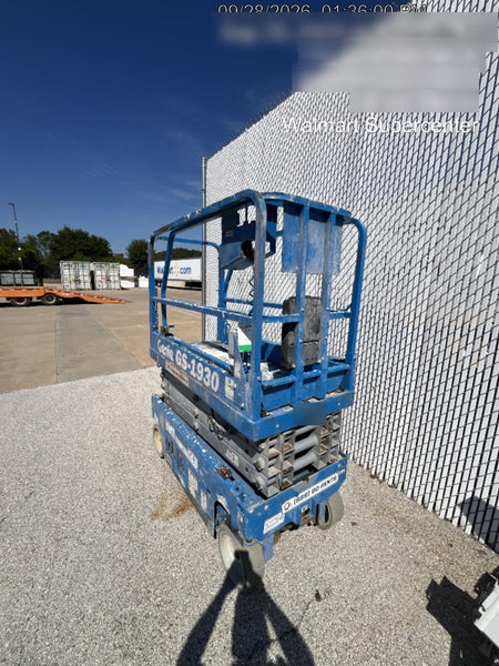 2018 Genie GS-1930 Genie GS-1930 w/Fixed Rail, Chain Entry