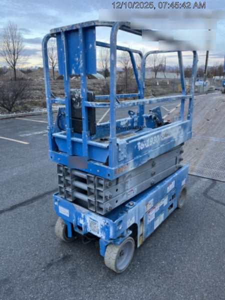 2019 Genie GS-1930 Fixed rails with chain Entry