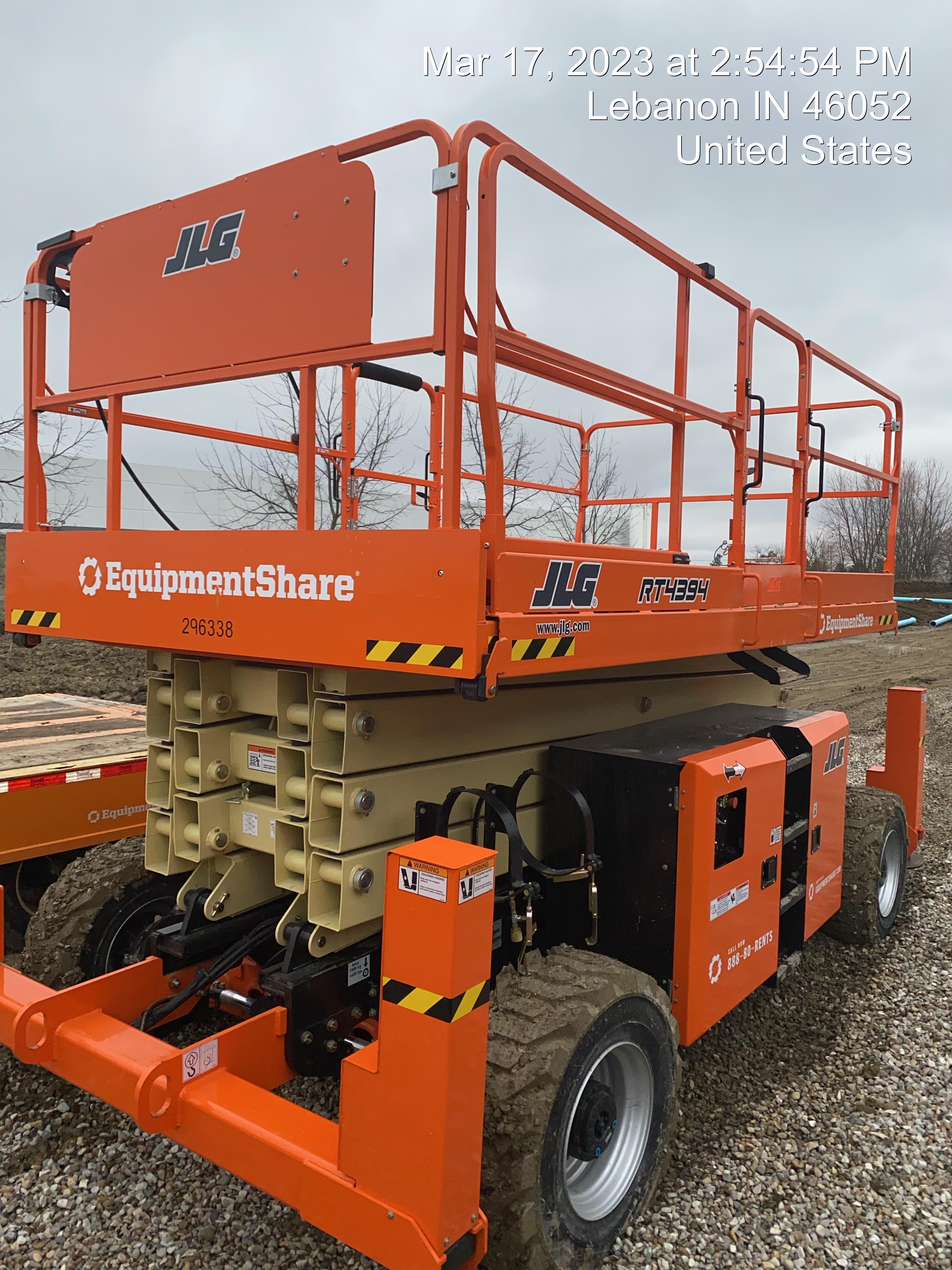2023 JLG RT4394