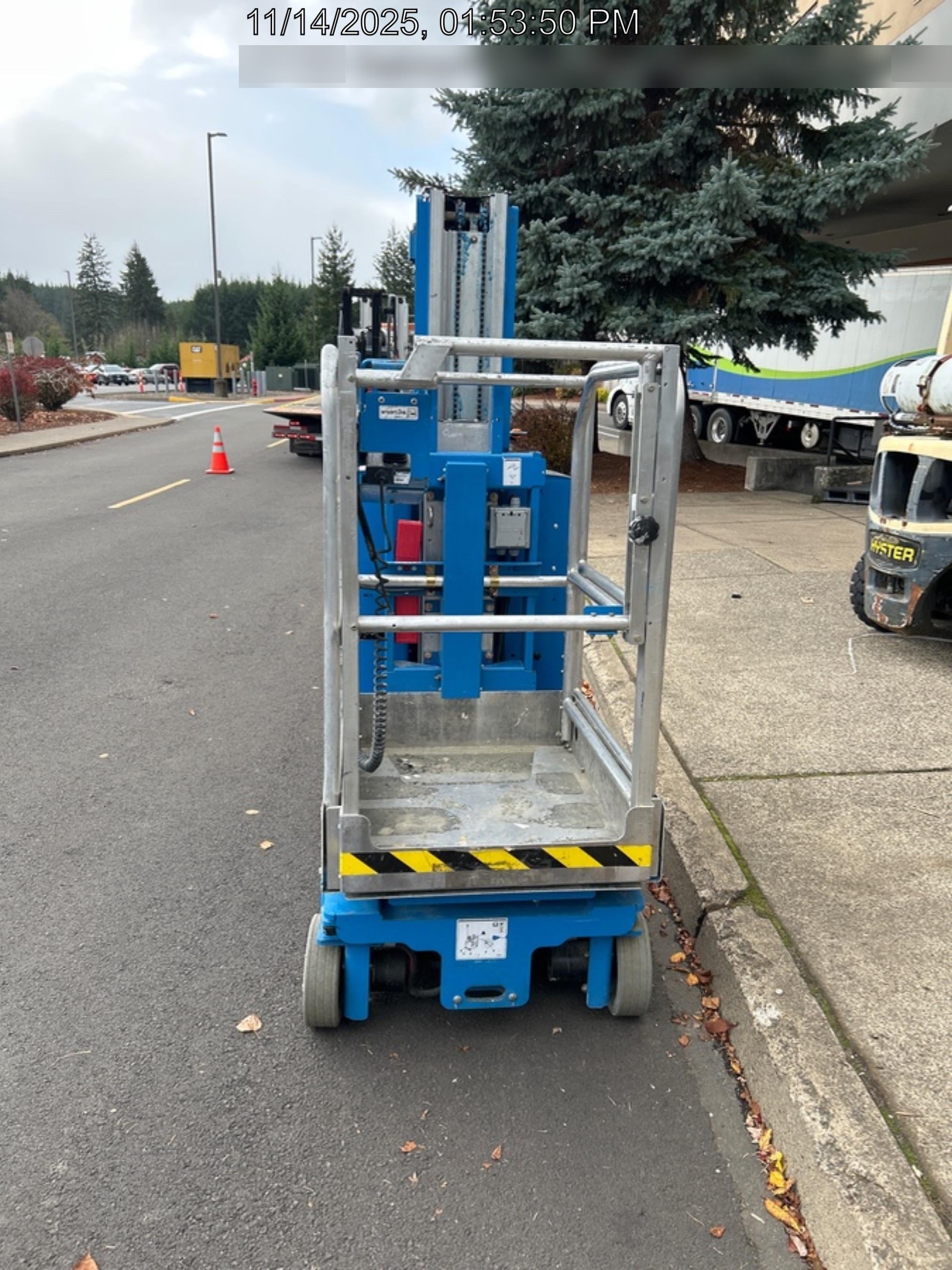 2020 GENIE GR-20