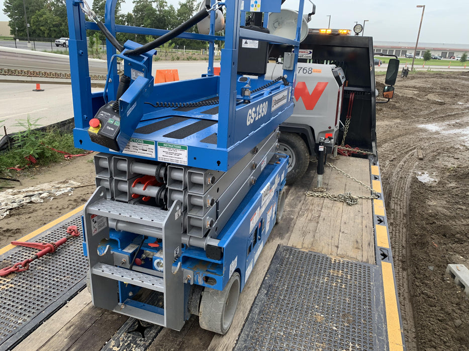 2020 Genie GS-1930 Fixed rails with chain entry gate - Pre A92.20