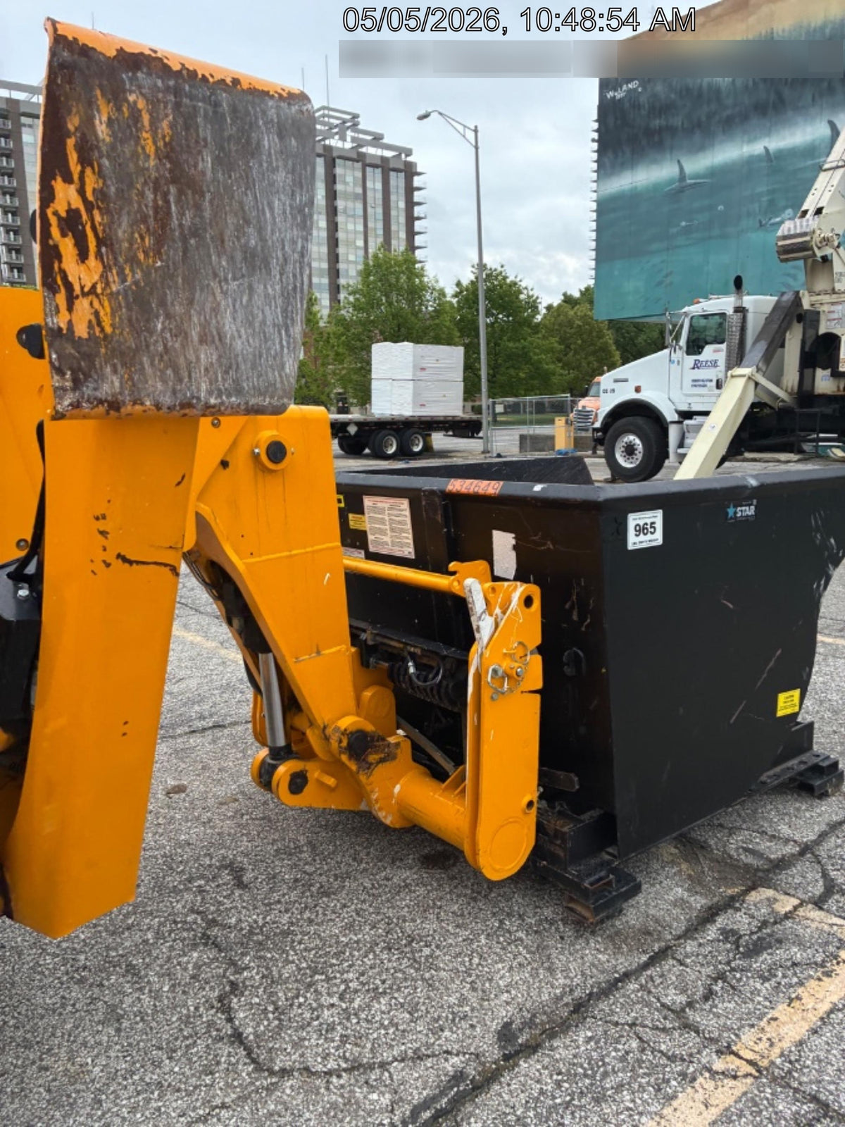 2025 STAR INDUSTRIES M-1820 - Self-Dump Hopper