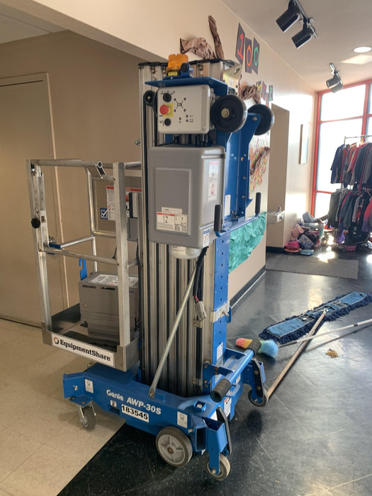 2021 GENIE AWP-30S DC