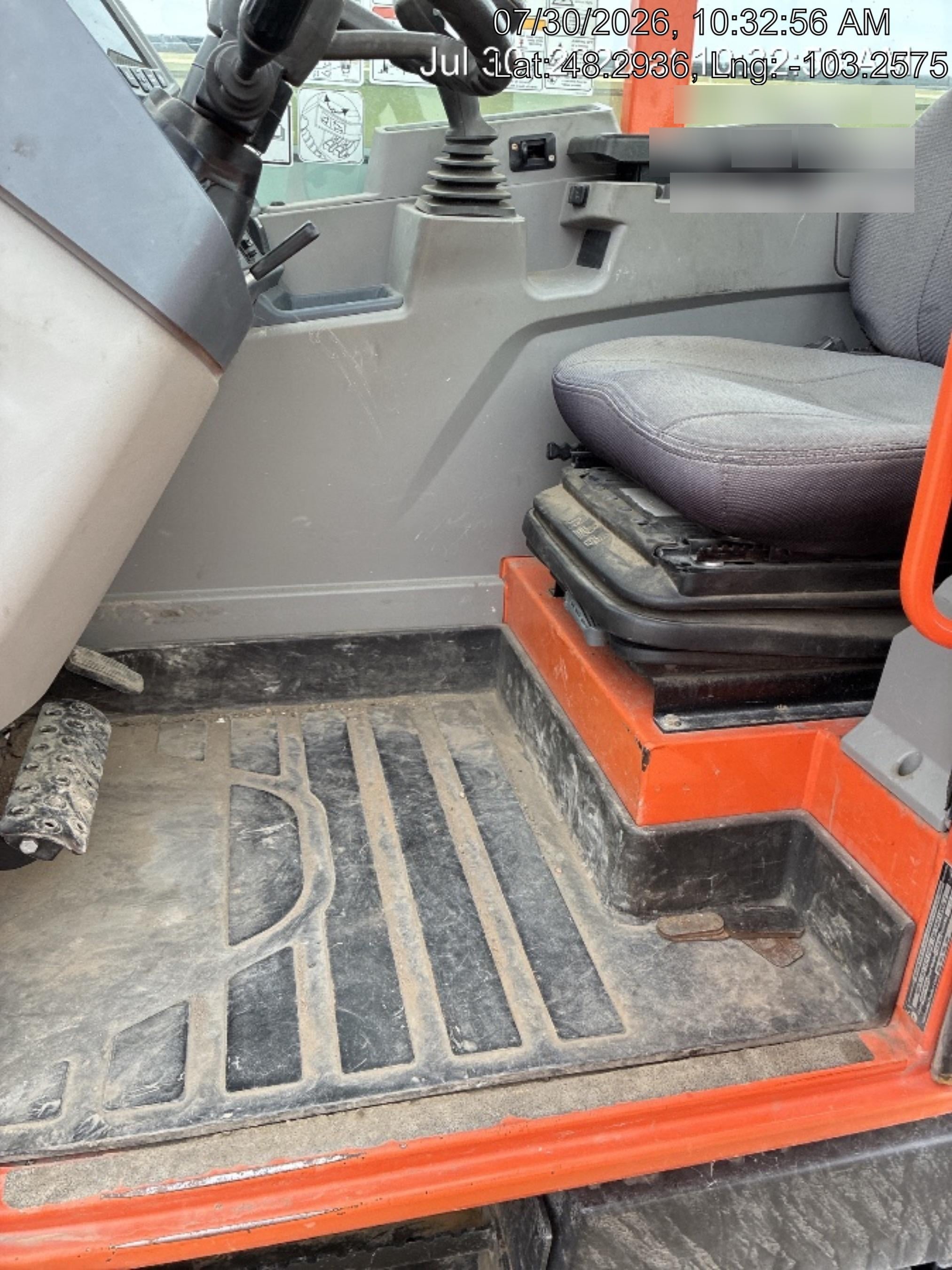 2021 JLG 1732