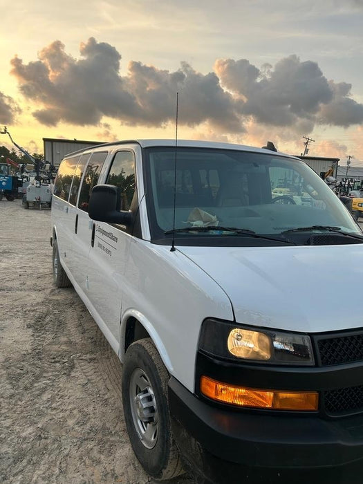 2023 CHEVROLET Express Van - Rental