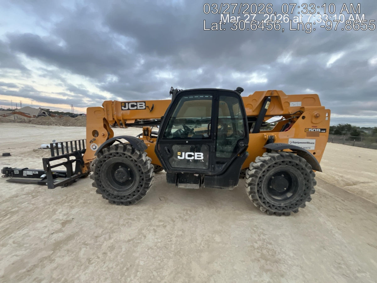 2018 JCB 509-42 JCB 509-42 Enclosed Cab, 74 HP, Solid Tires, Worklights, Beacon, Aux Hydraulics, Lifting Eye