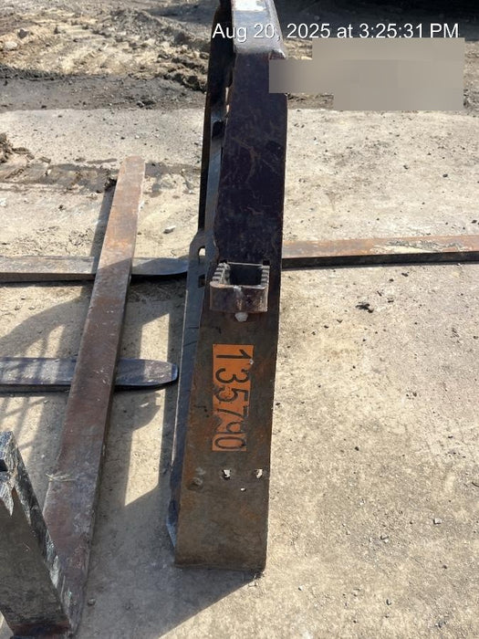 2021 PALADIN 48" Pallet Forks - Paladin