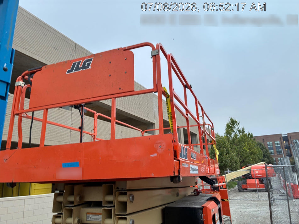 2019 JLG 430LRT