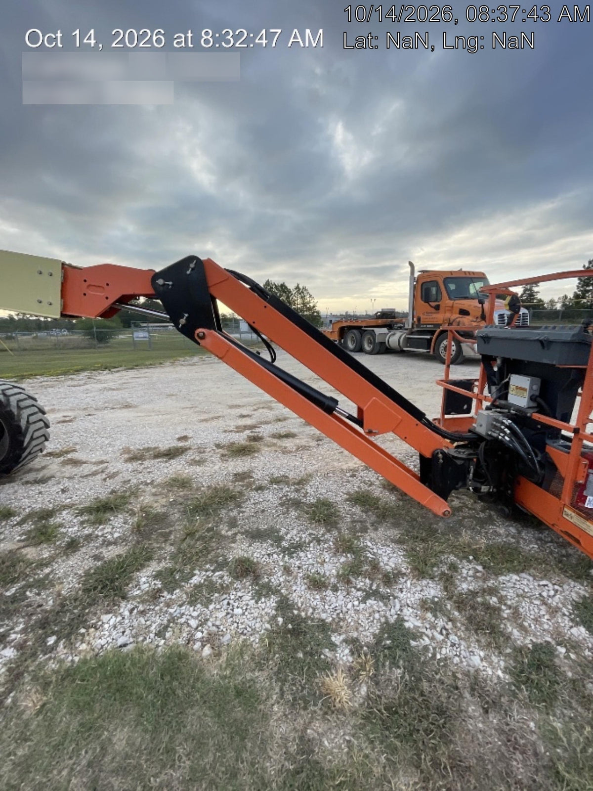 2021 JLG 600AJ