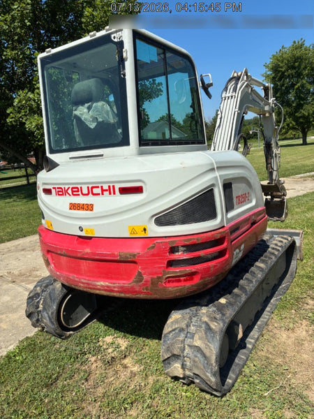 2022 TAKEUCHI TB250-2CR