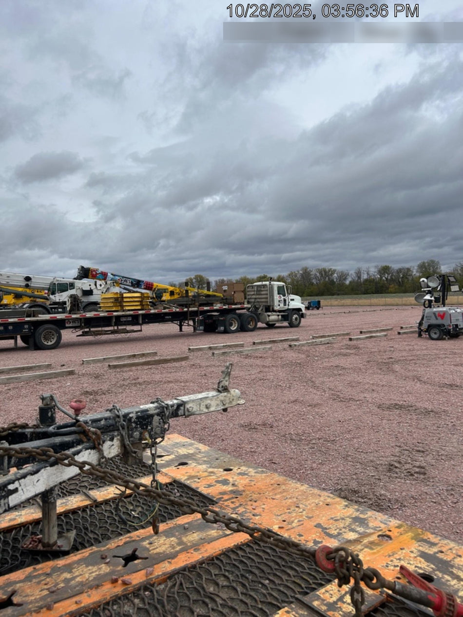 2019 Lincoln Electric Vantage 322 Welder Ready-Pak 3, Two wheel trailer, Fender and Light kit, Cable Rack