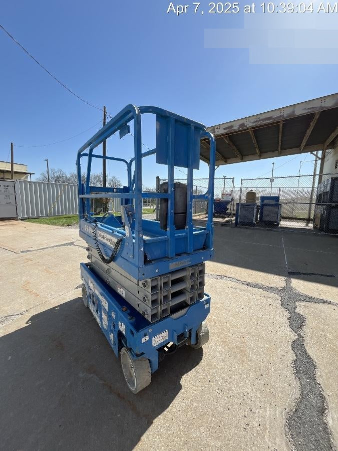 2020 Genie GS-1930 Solid Non Marking Tires, Beacon, Folding rails with half height swing gate