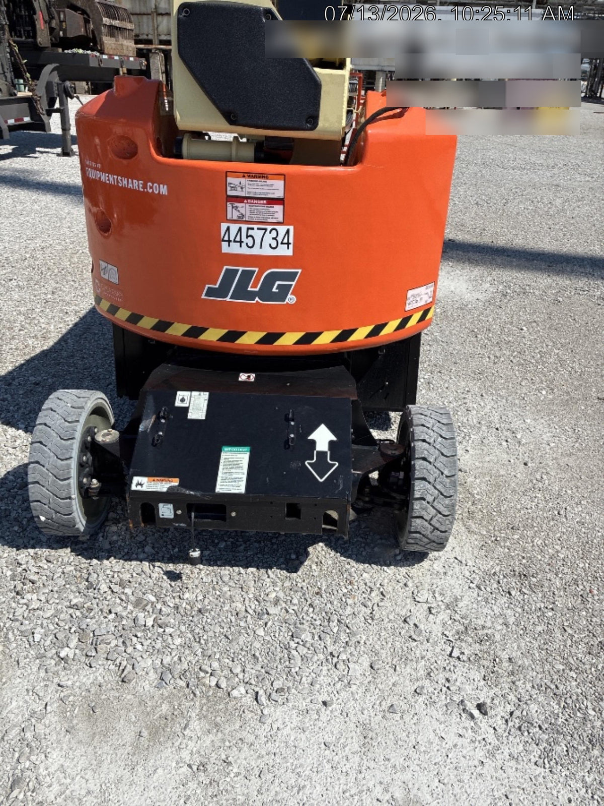 2024 JLG E400AJP Narrow