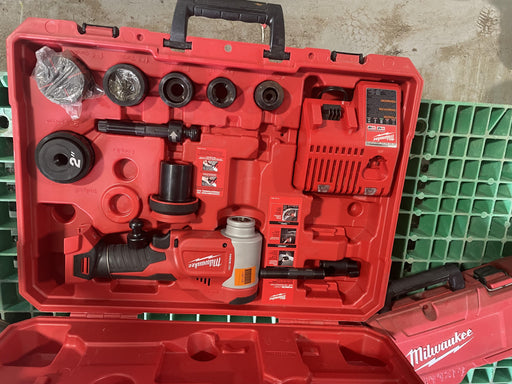 2021 MILWAUKEE 2676-22