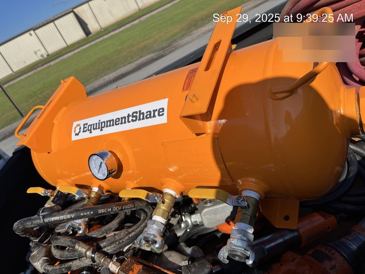 2025 MICHIGAN PNEUMATIC HV-15G-8P-ES-TRACKER