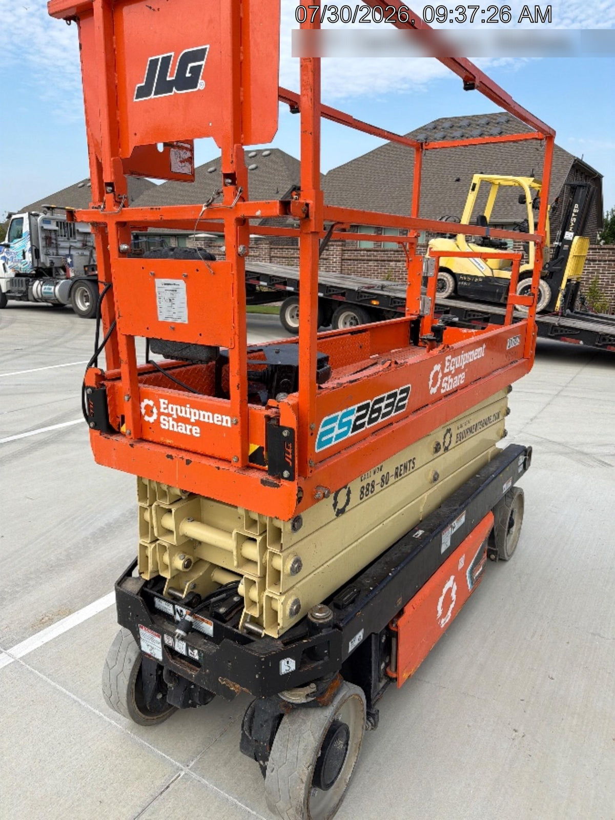 2023 JLG ES2632