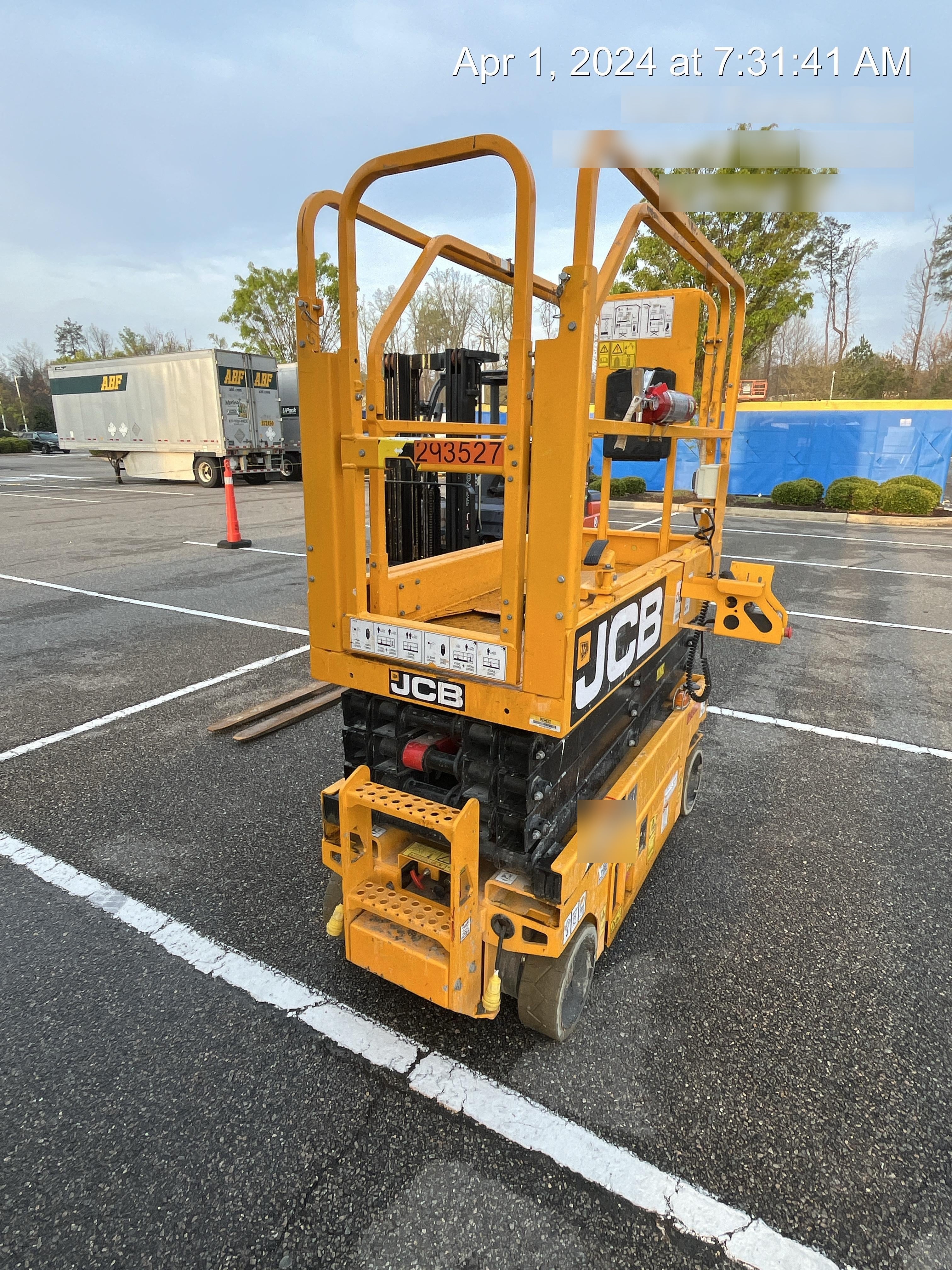 2023 JCB S1930E