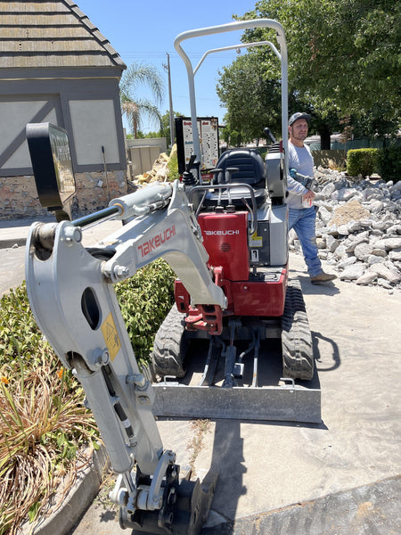 2023 TAKEUCHI TB210R