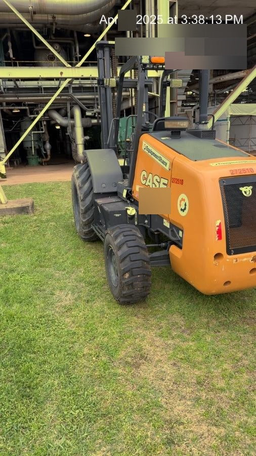 2023 CASE 588H