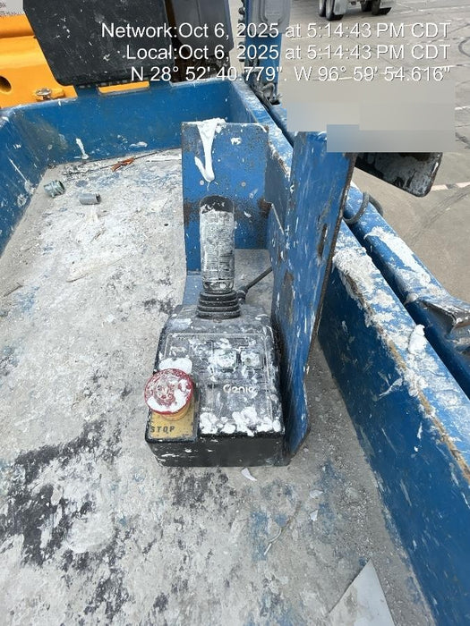 2017 Genie GS-1930 Genie GS-1930 Lift w/Fixed Rail and Chain Entry