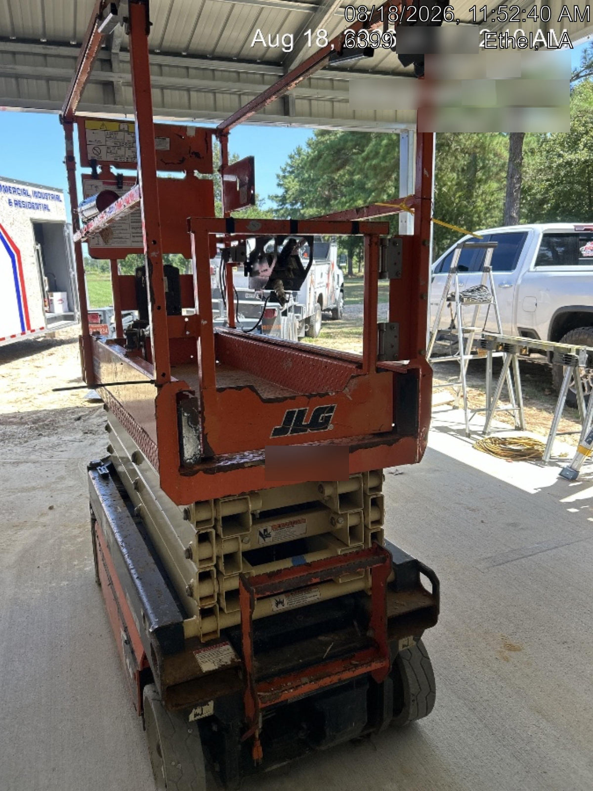 2021 JLG ES1932