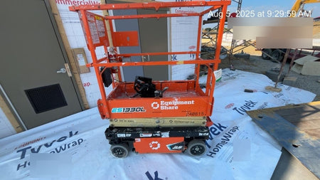 2022 JLG ES1330L