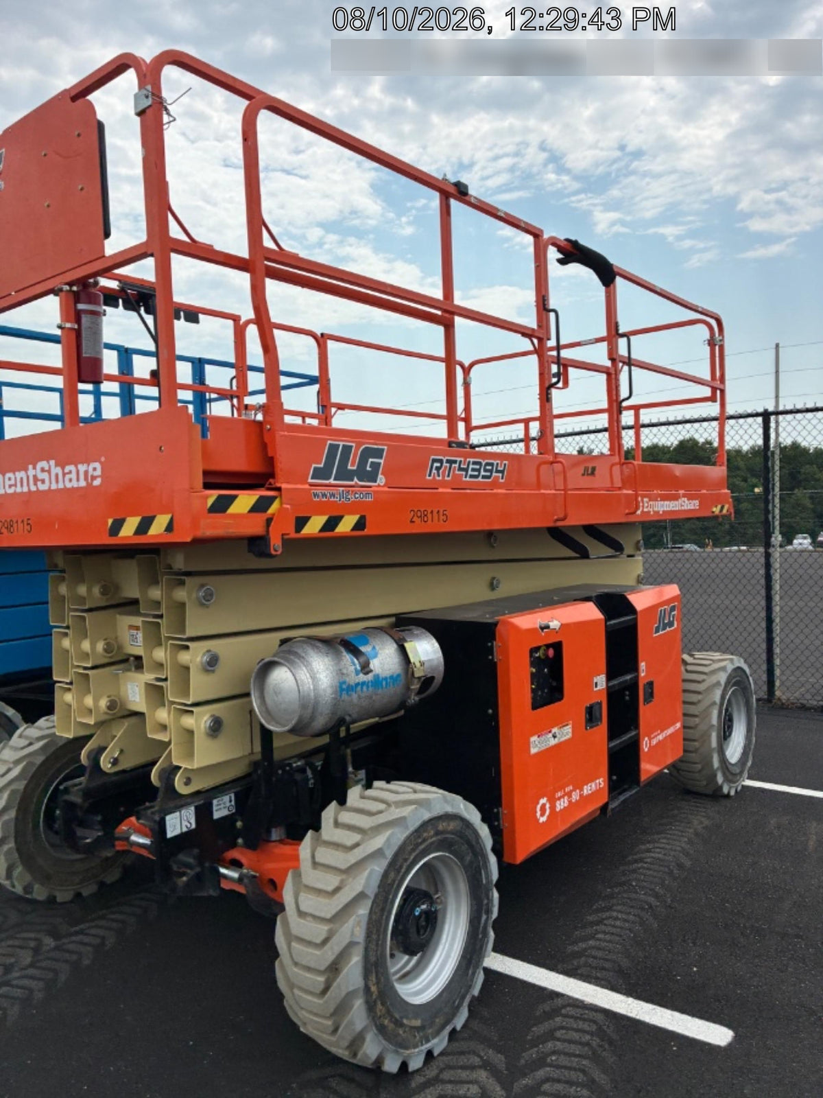 2023 JLG RT4394
