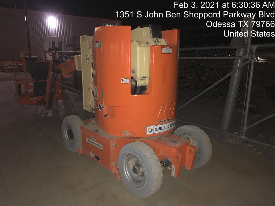 2019 JLG E300AJP