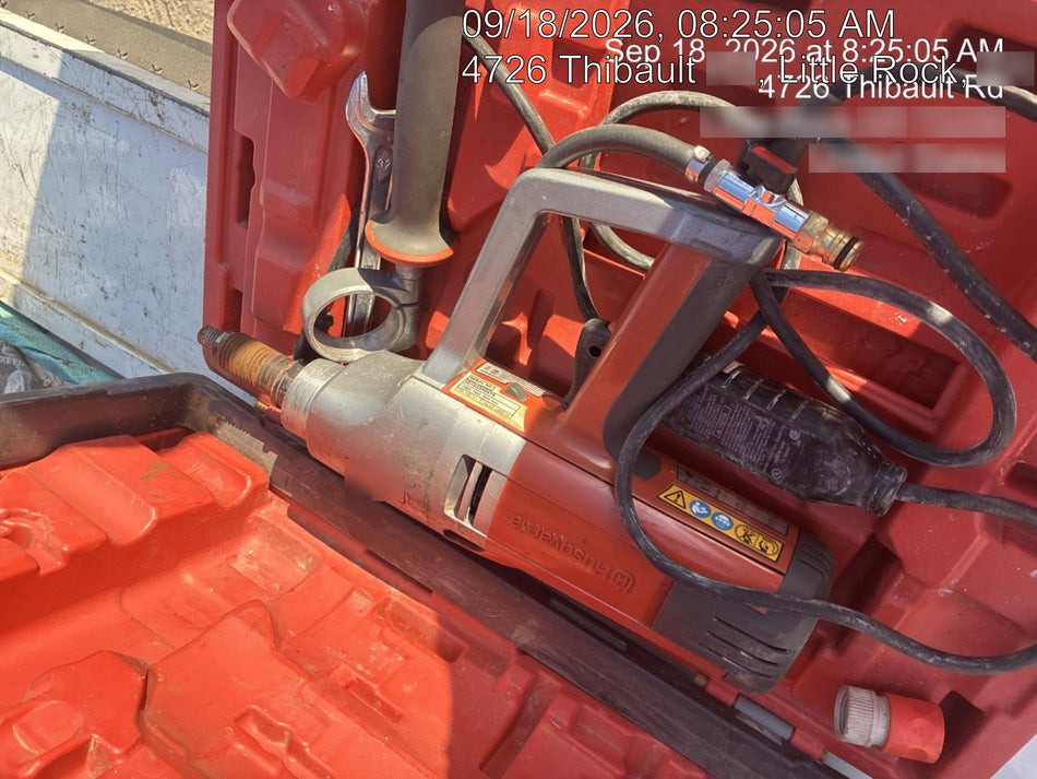 2019 HUSQVARNA DM230