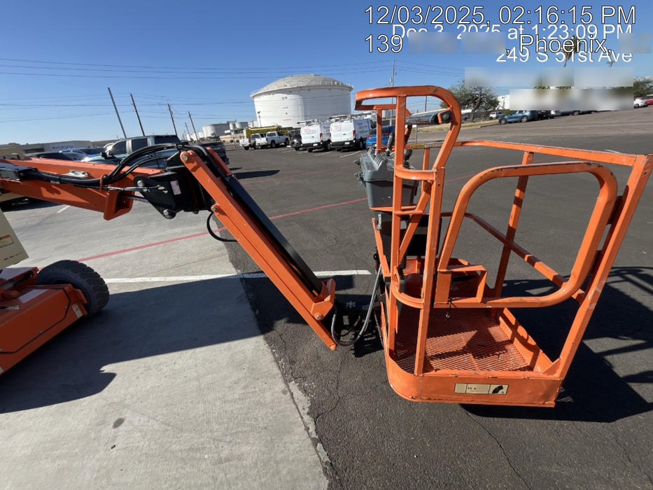 2019 JLG E300AJP