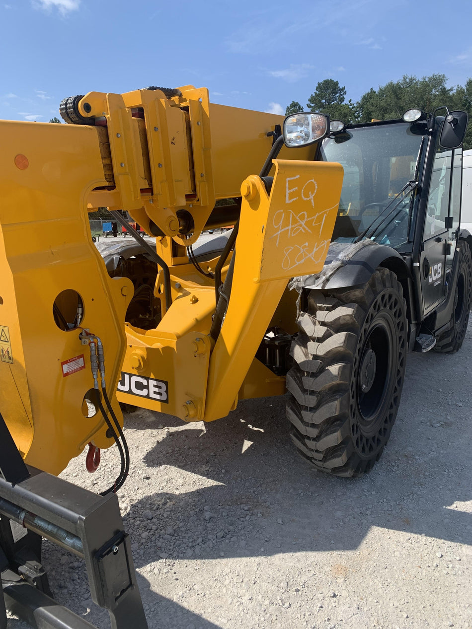 2023 JCB 514-56