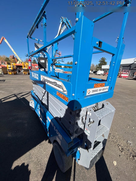 2022 GENIE GS-2632