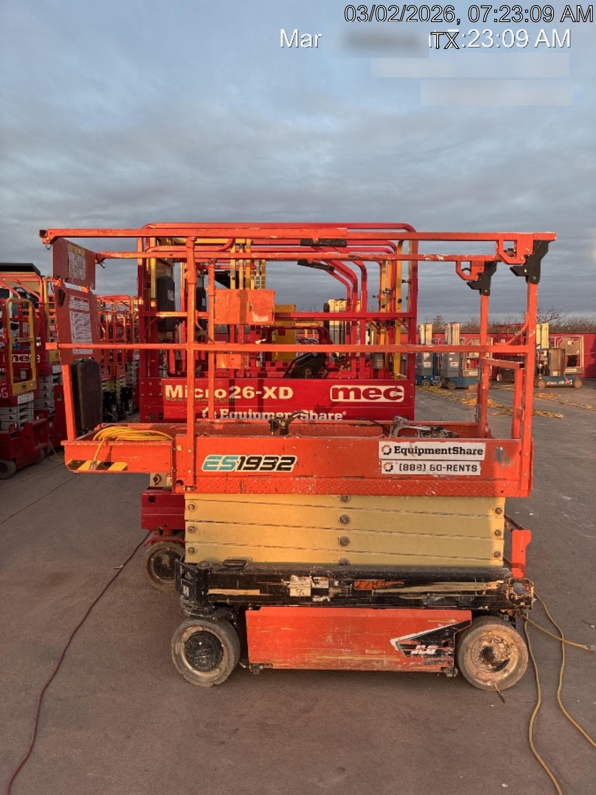 2022 JLG ES1932