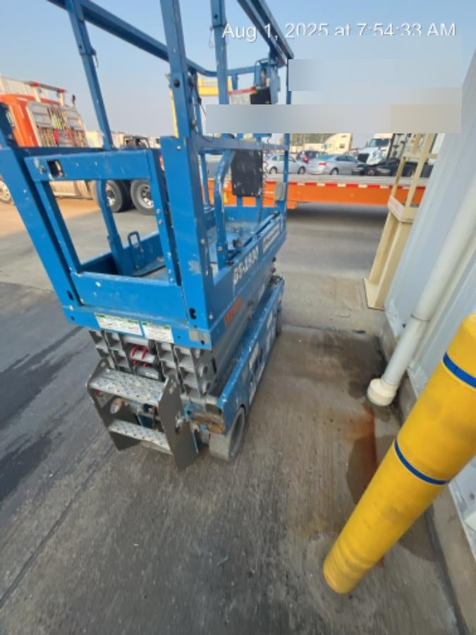 2020 Genie GS-1930 Solid Non Marking Tires, Beacon, Folding rails with half height swing gate