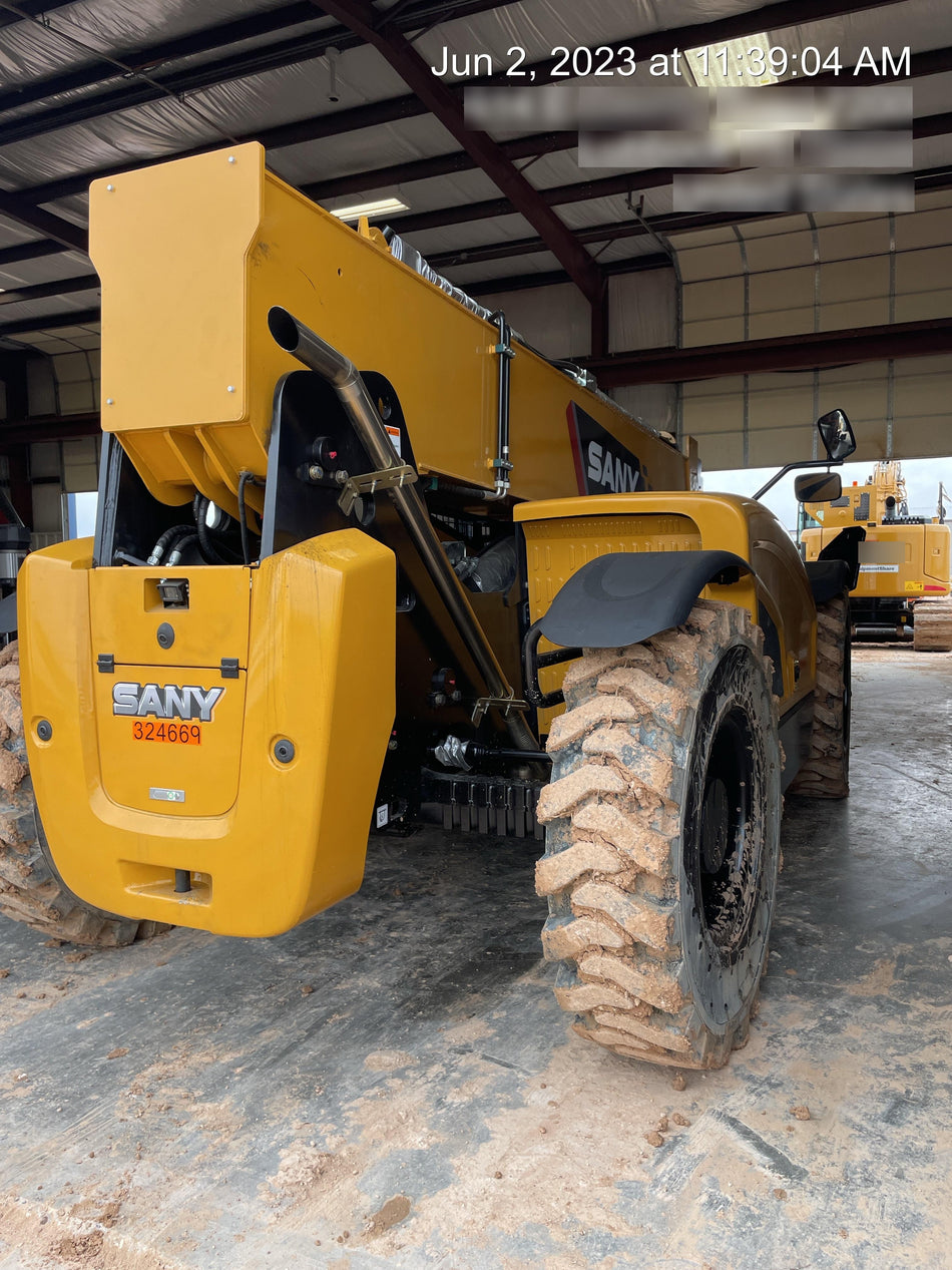 2023 SANY STH1056