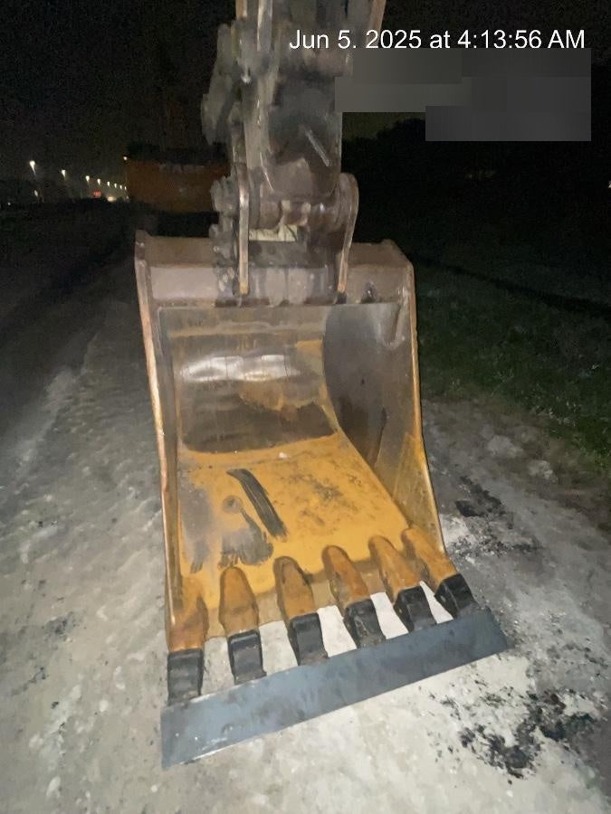 2016 CASE 48" Bucket - Case