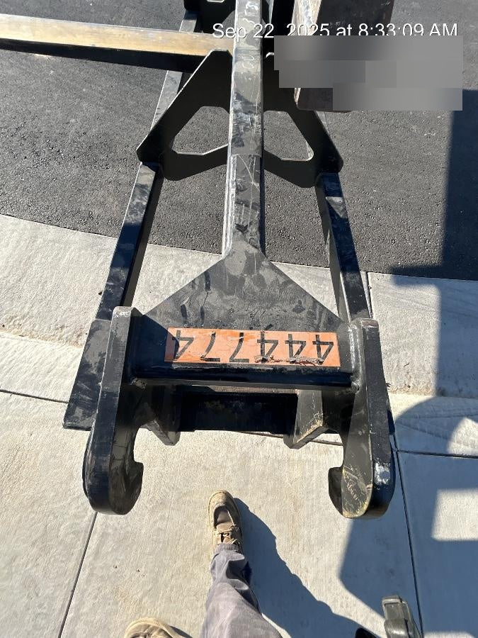 2024 JLG 1001275853