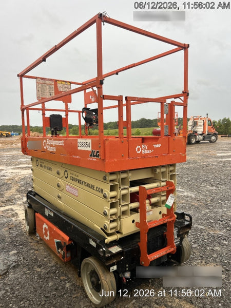 2022 JLG ES3246
