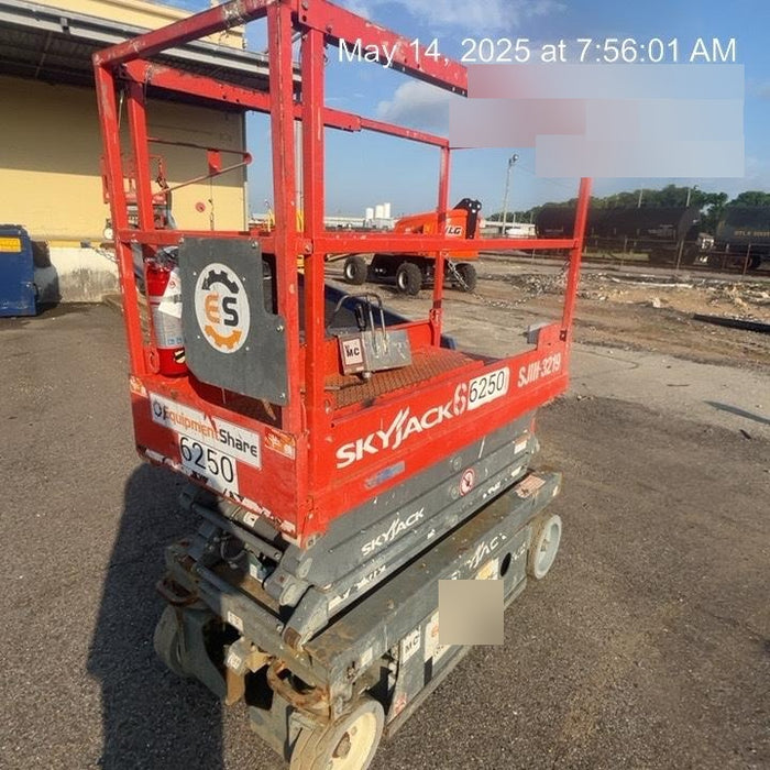 2017 Skyjack SJIII-3219 Skyjack SJ3219, Trojan Battery Set, Extended Warranty 5yr/5k hr