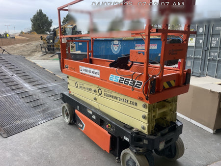 2022 JLG ES2632
