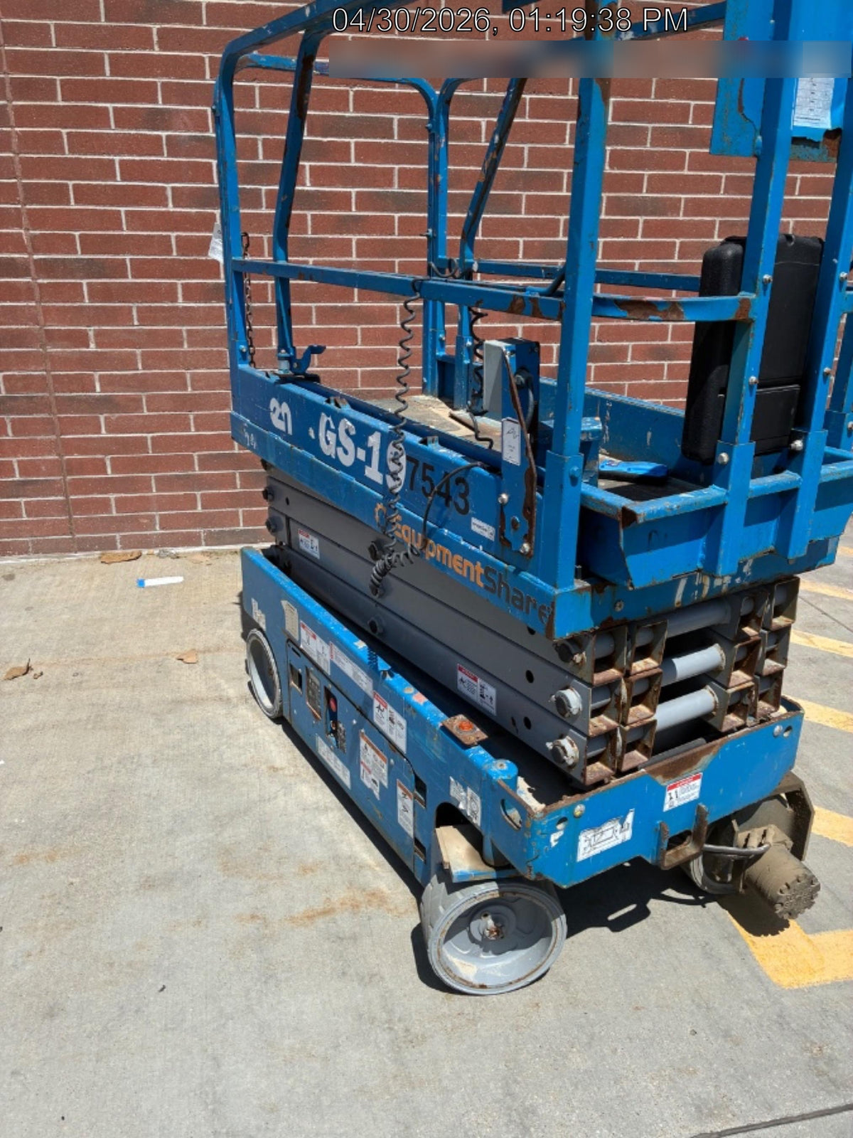 2017 Genie GS-1930 Genie GS-1930 Lift w/Fixed Rail and Chain Entry