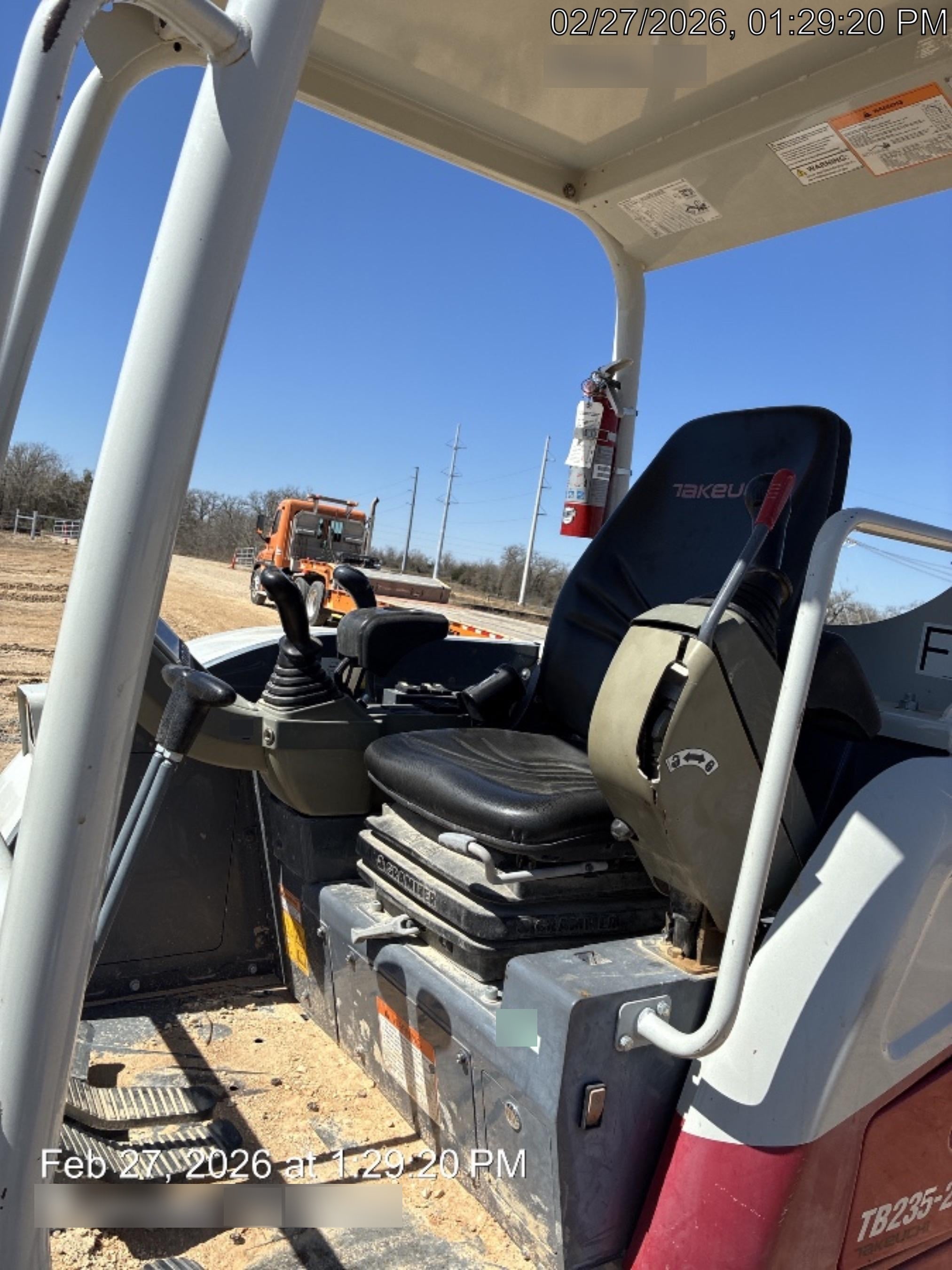 2021 TAKEUCHI TB235-2R