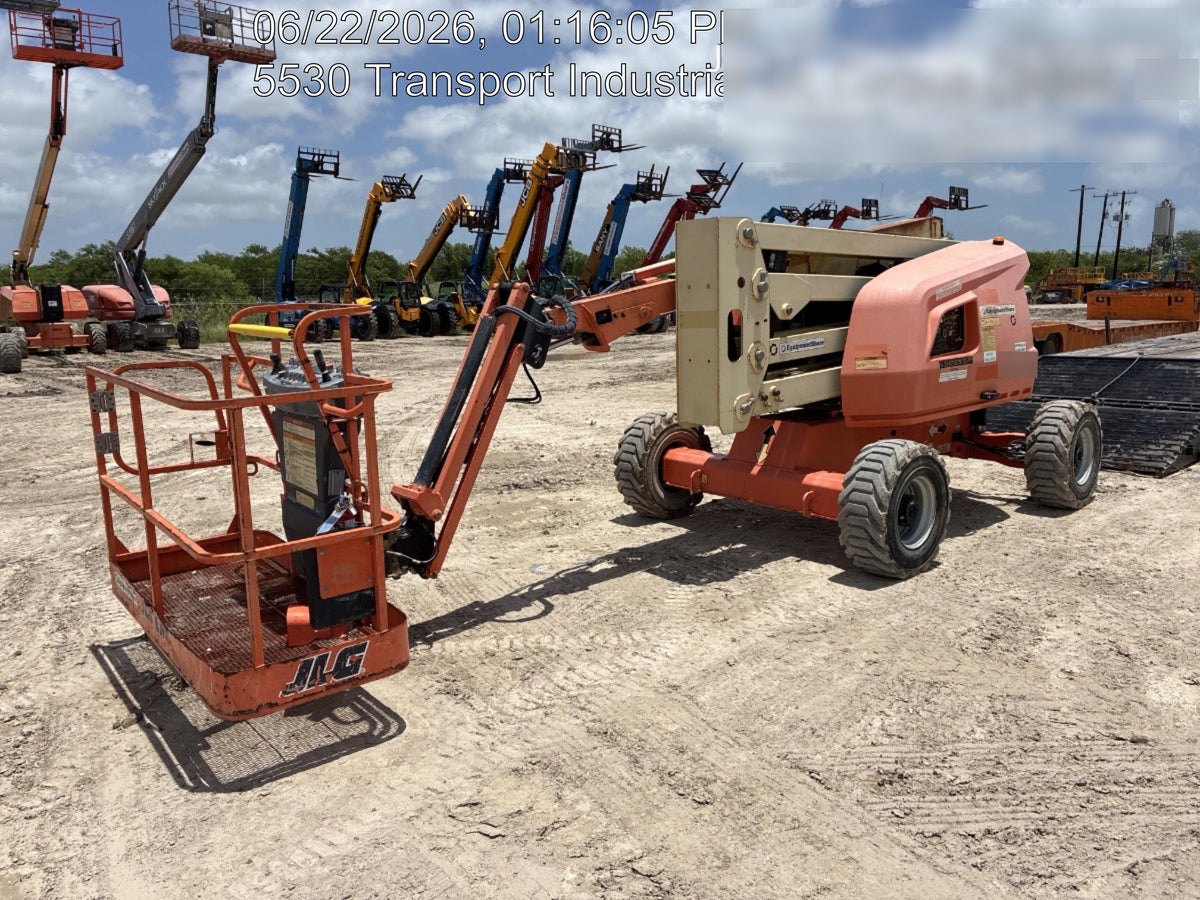2019 JLG 450AJ