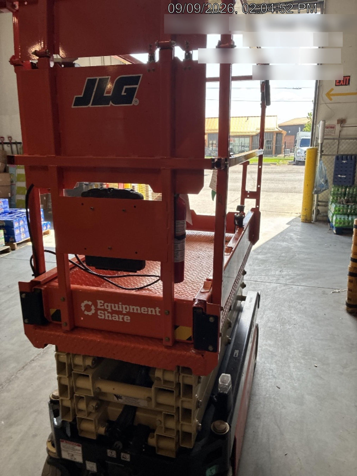 2025 JLG ES1932