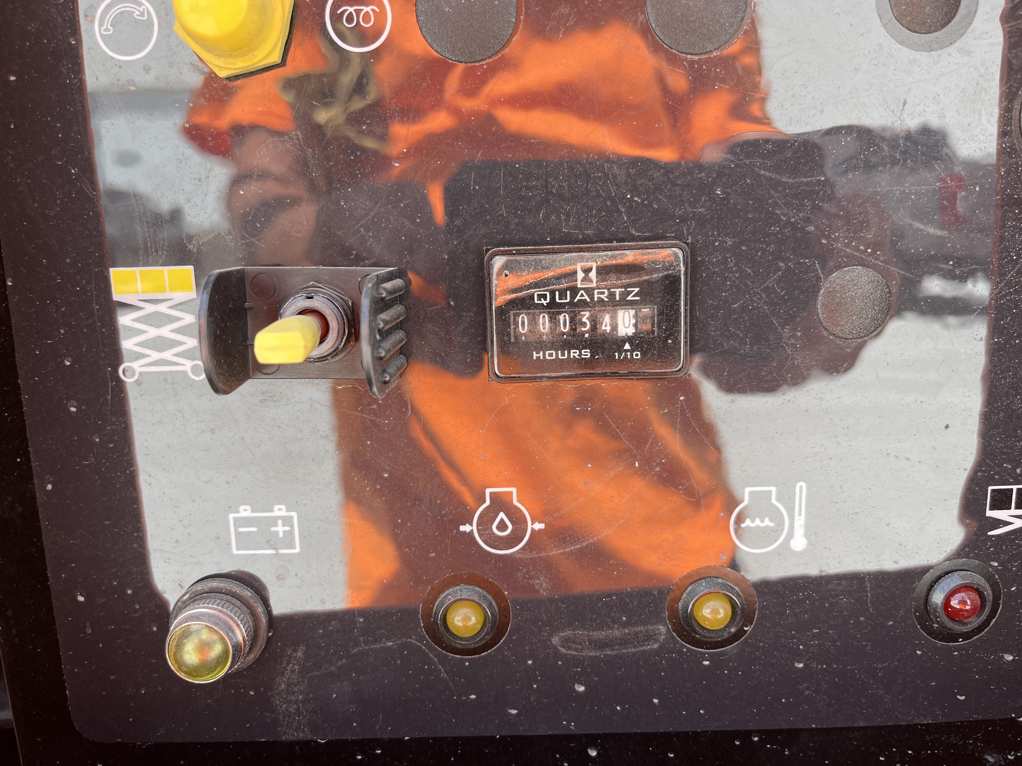 2023 JLG RT4394