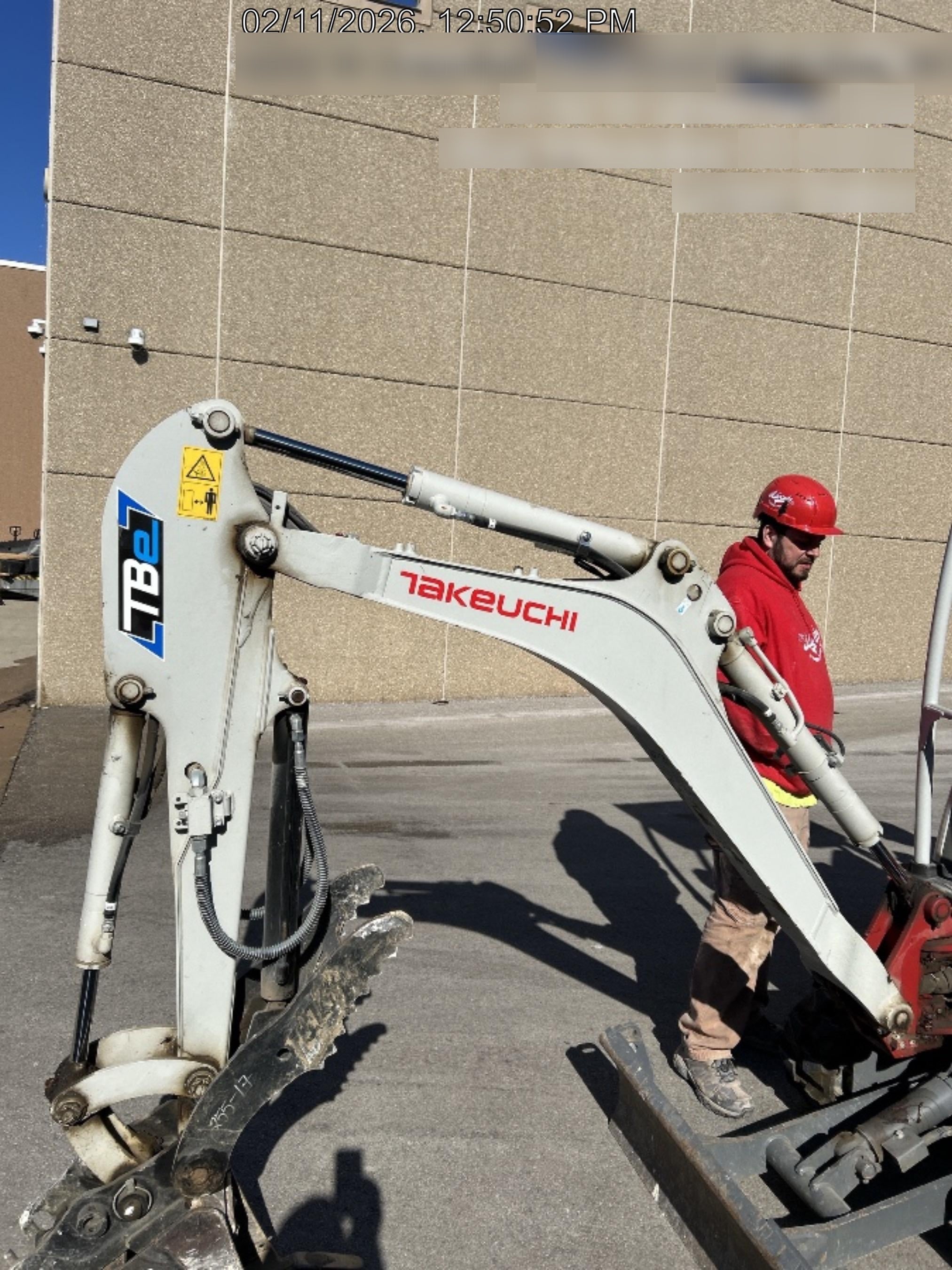 2022 TAKEUCHI TB20e